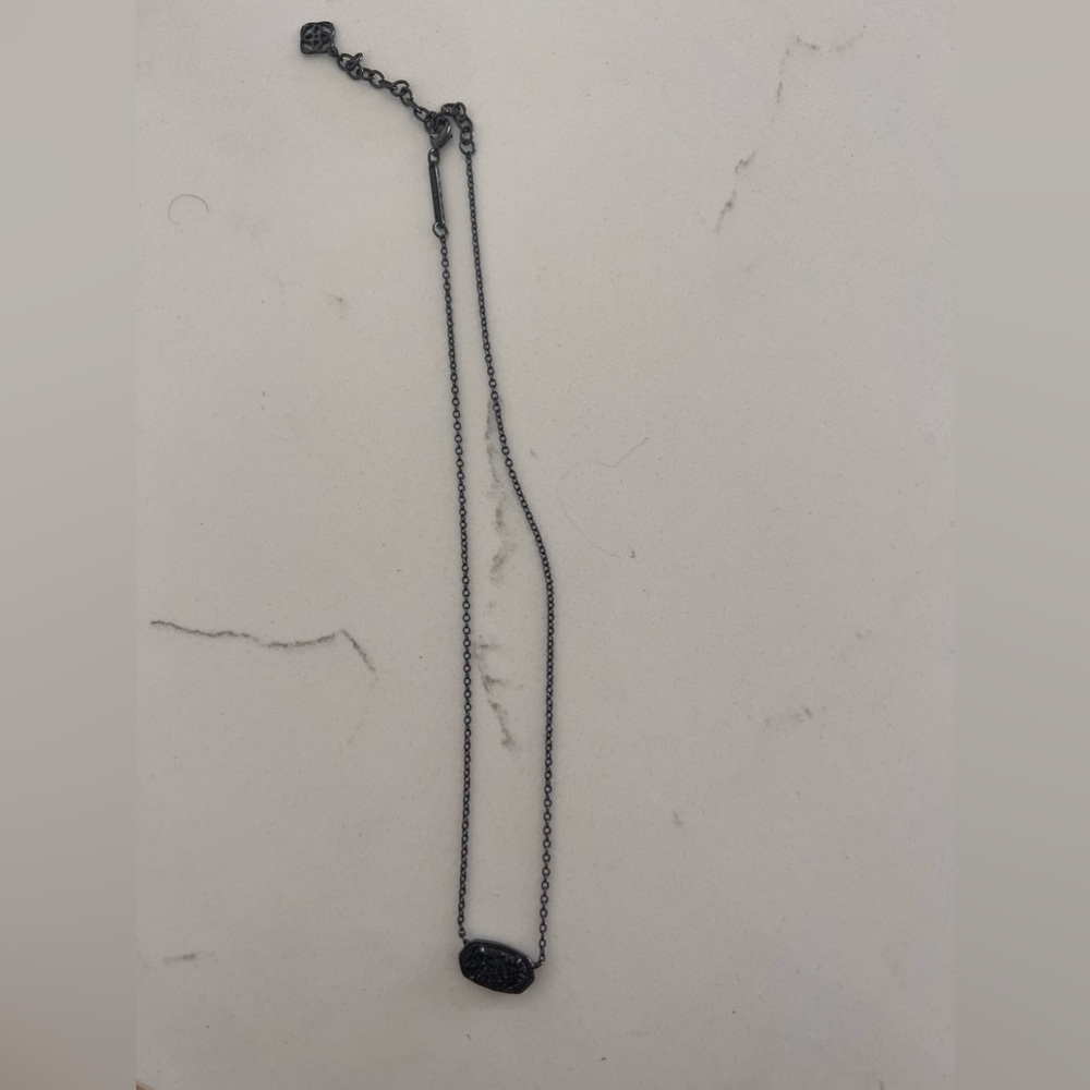 Kendra Scott gunmetal pendant
